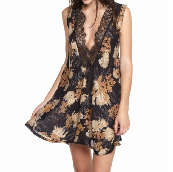 Free People Dresses & Skirts - Free People BOHO So You Say Floral Lace Slip Dress